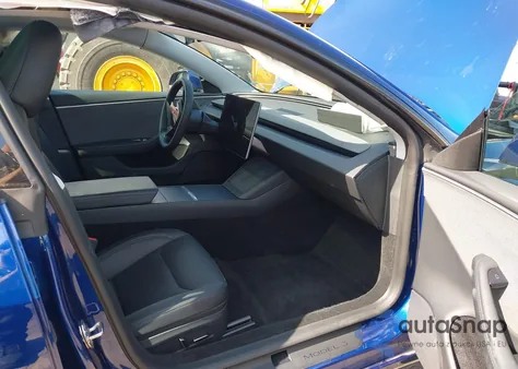 2024 Tesla Model 3 Long Range Dual Motor All-Wheel Drive/Rear-Wheel Drive from USA, damaged, VIN 5YJ3E1EAXRF774101